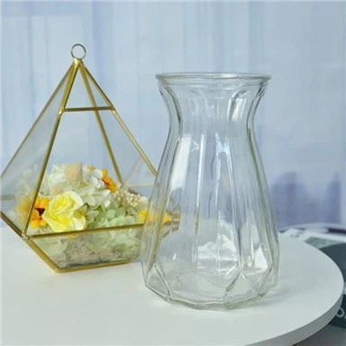 Vaso de vidro transparente