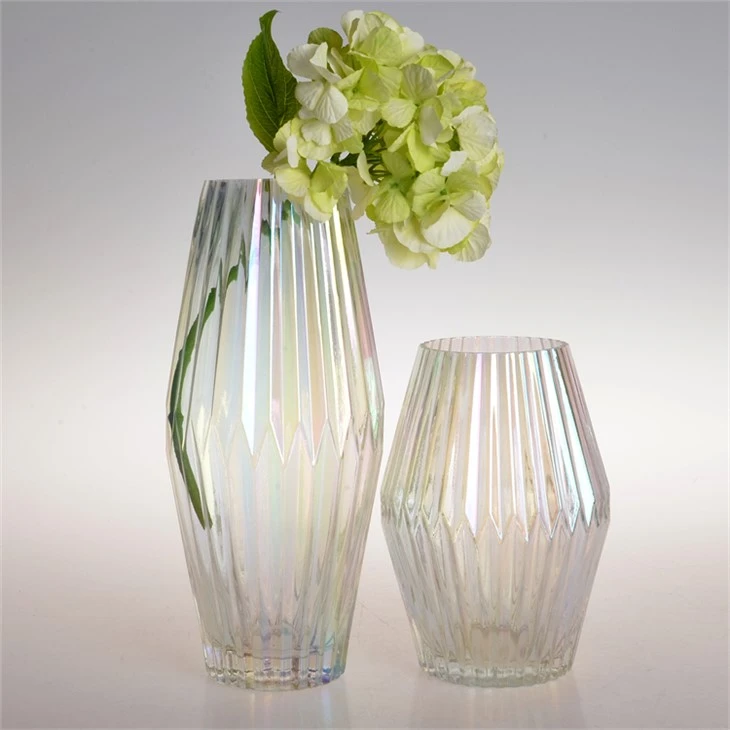 Vasos de vidro verticais feitos à máquina